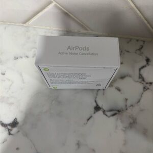 Apple AirPods Box with Noise Cancellation